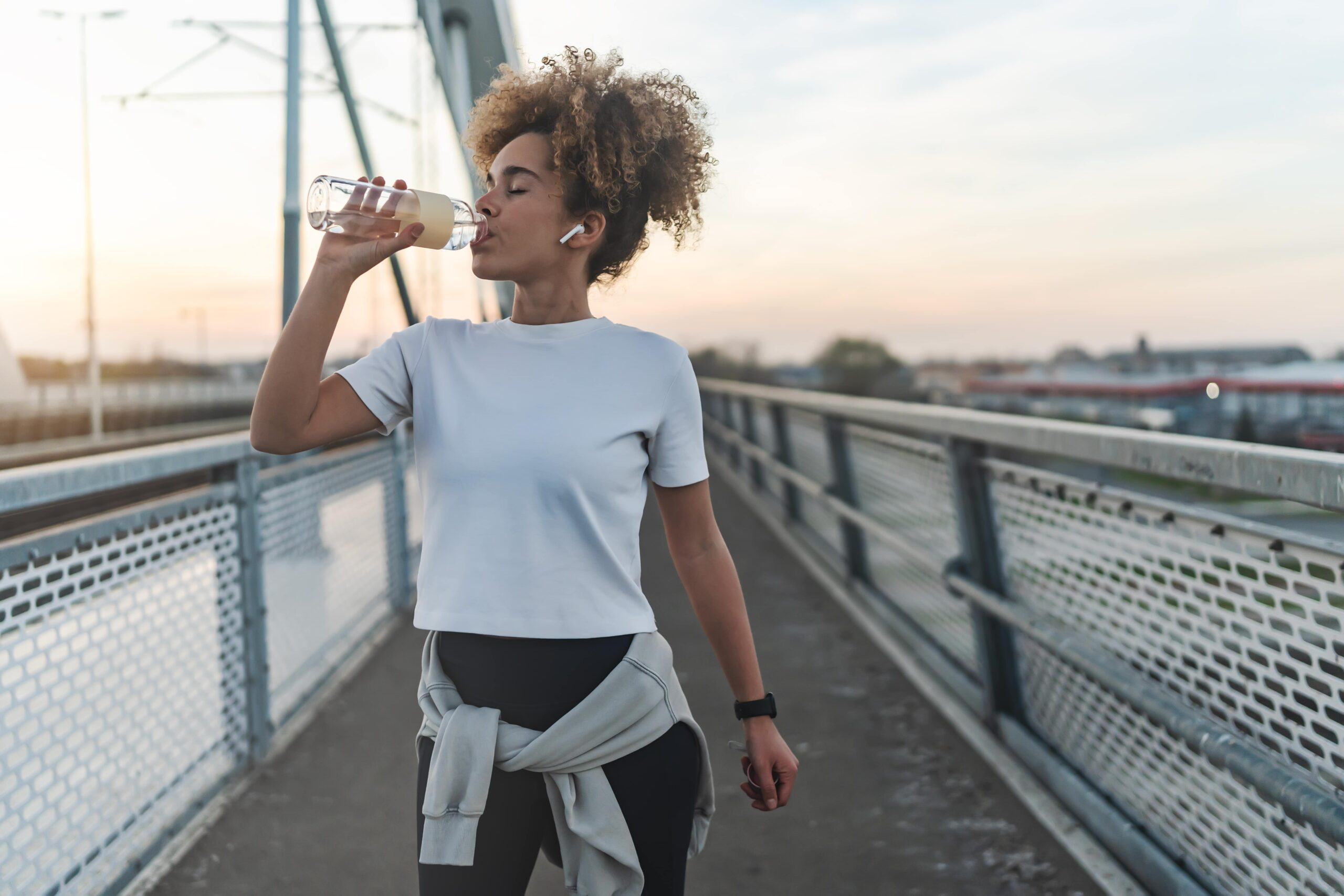 Can’t Lose Weight? It Might Be Your Sleep & Hydration