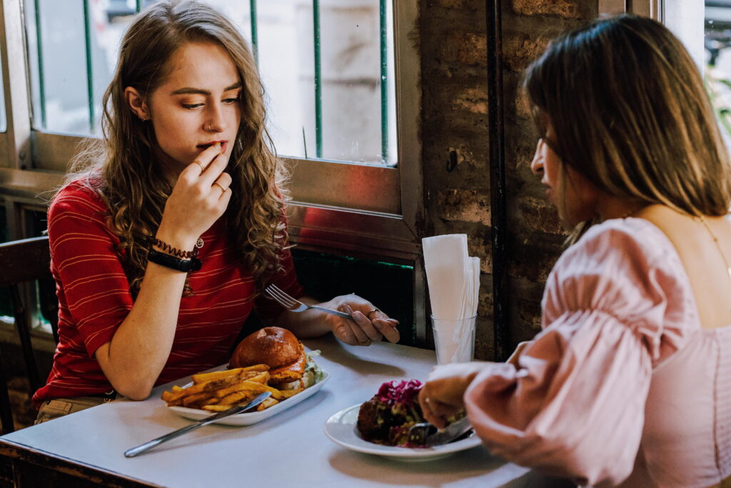 Healthy Restaurant Choices: How to Eat Out and Stay on Track